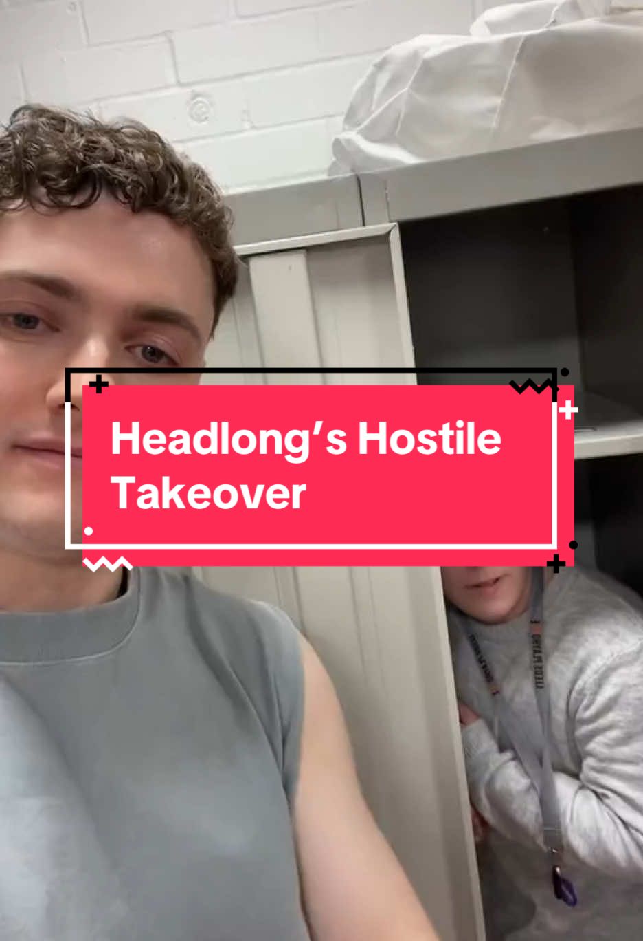 Hi, it’s @Bodhrán/Bodh and I’ve taken control of Headlong Theatre’s account here at #leedsplayhouse. [insert evil laugh here] #fyp #thehouseparty