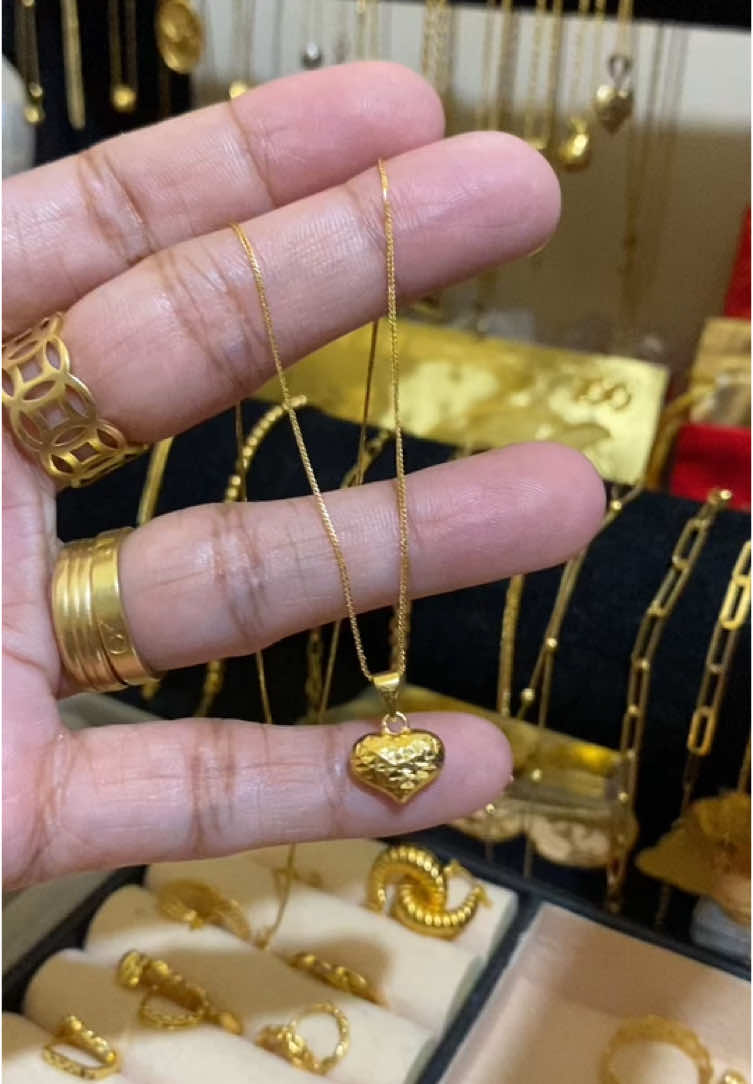Heart diacut pendants#18ksaudigoldpawnable💯 #necklace #pendant #saudigold #jewelry 