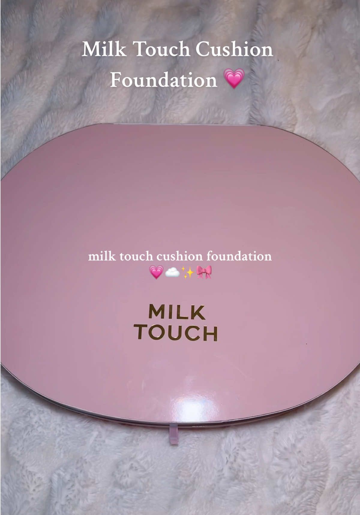 The finish is so glowy and skin like + has spf 50 #milktouch #kbeauty #foundation #makeup #sunscreen #spf50 #skincare 