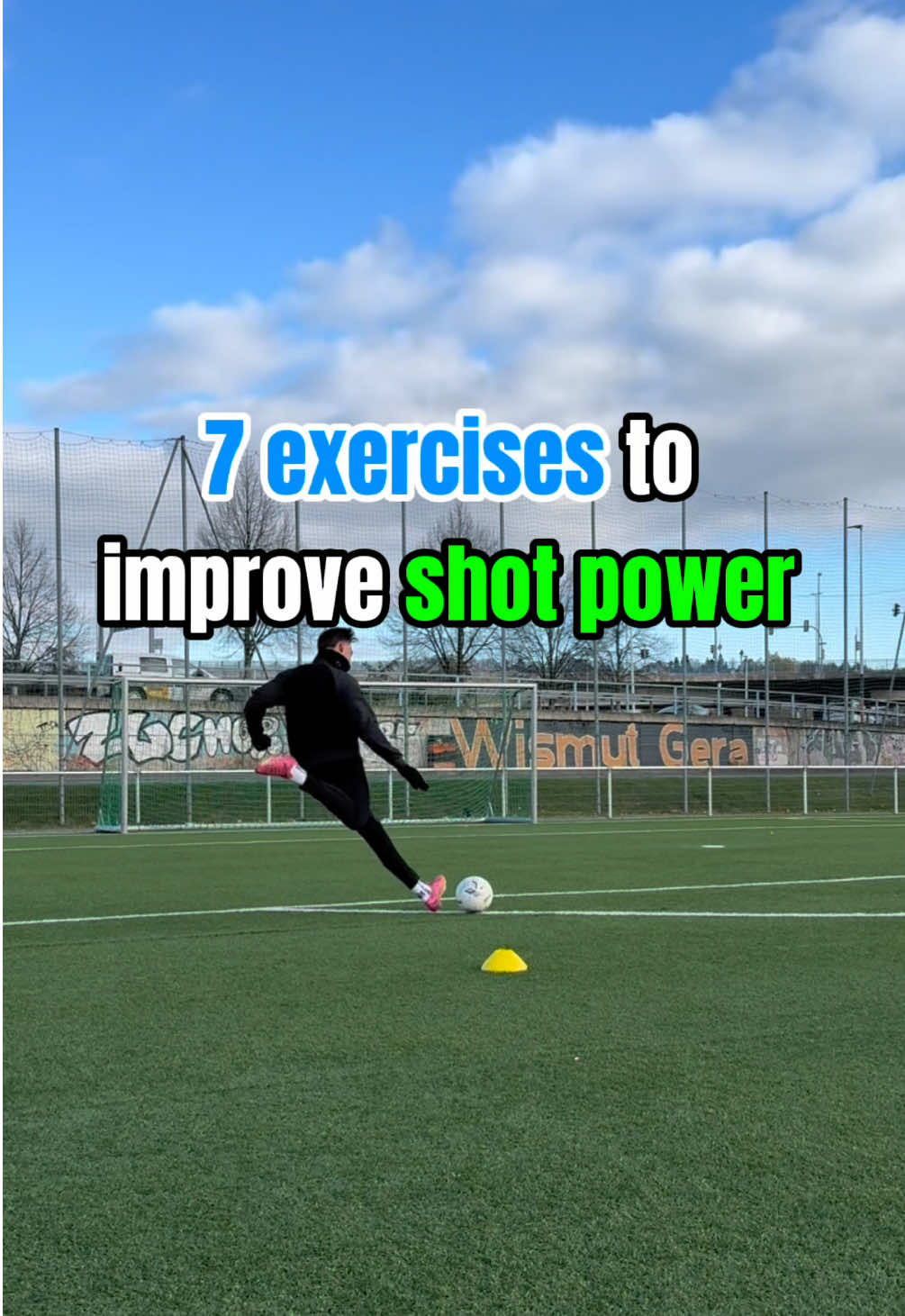 Improve your shot power with these exercises ⚡️⚽️ #legday #powershot #footballer #hips #glutesworkout #football 