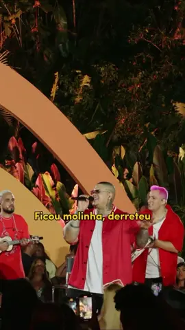 Isso aqui tá bom demaaaais, tá maluco! Ah, mas só tem as antigas no ENCONTRIN? Nãoooooo! TÁ NO AR aquele bloquin brabo com os pagodes atuais que tocam em qualquer pagode que você for no mundoooo!🔥 Corre no YOUTUBE e seu app de música e bora escutar e atualizar a playlist com mais esse bloco brabooo!