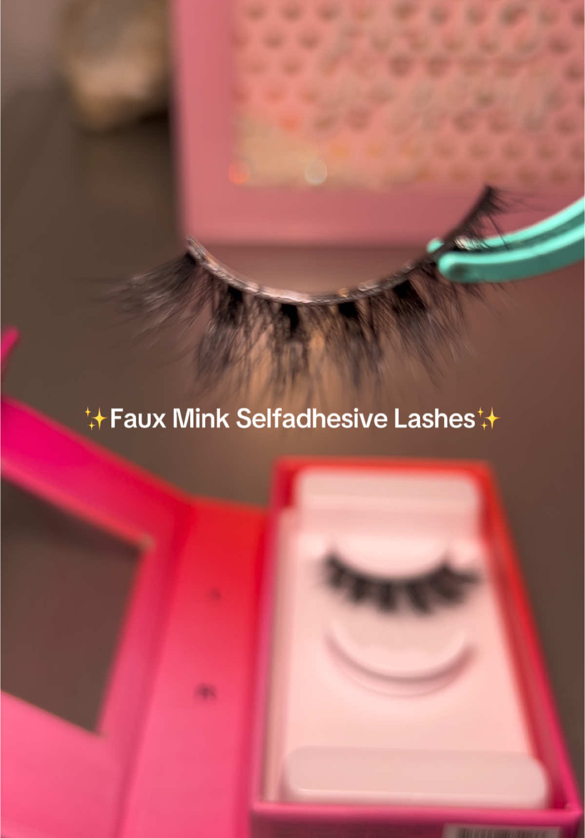 Faux Mink Selfadhesive Lashes✨ CALLING ALL MY LASHES GIRLIES! #fauxminklashes #selfadhesive #selfadhesivelashes #fauxmink #lashes #striplashes #fyp #parati 