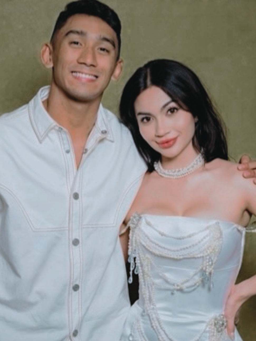 kaget part 2 setelah angga shenina 🤏🏻😭🤍 cr foto : ig arieltatum cr video : tiktok arieltatum #arieltatum #daffawardhana #fyp #viral #foryoupage #xyzbca 