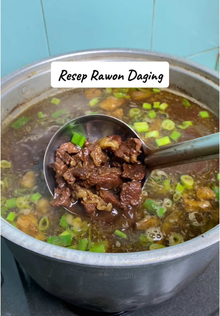Resep rawon ini enak banget. Ini versi mamak mertuaku ya. Beda orang pasti beda resepnya #reseprawon 