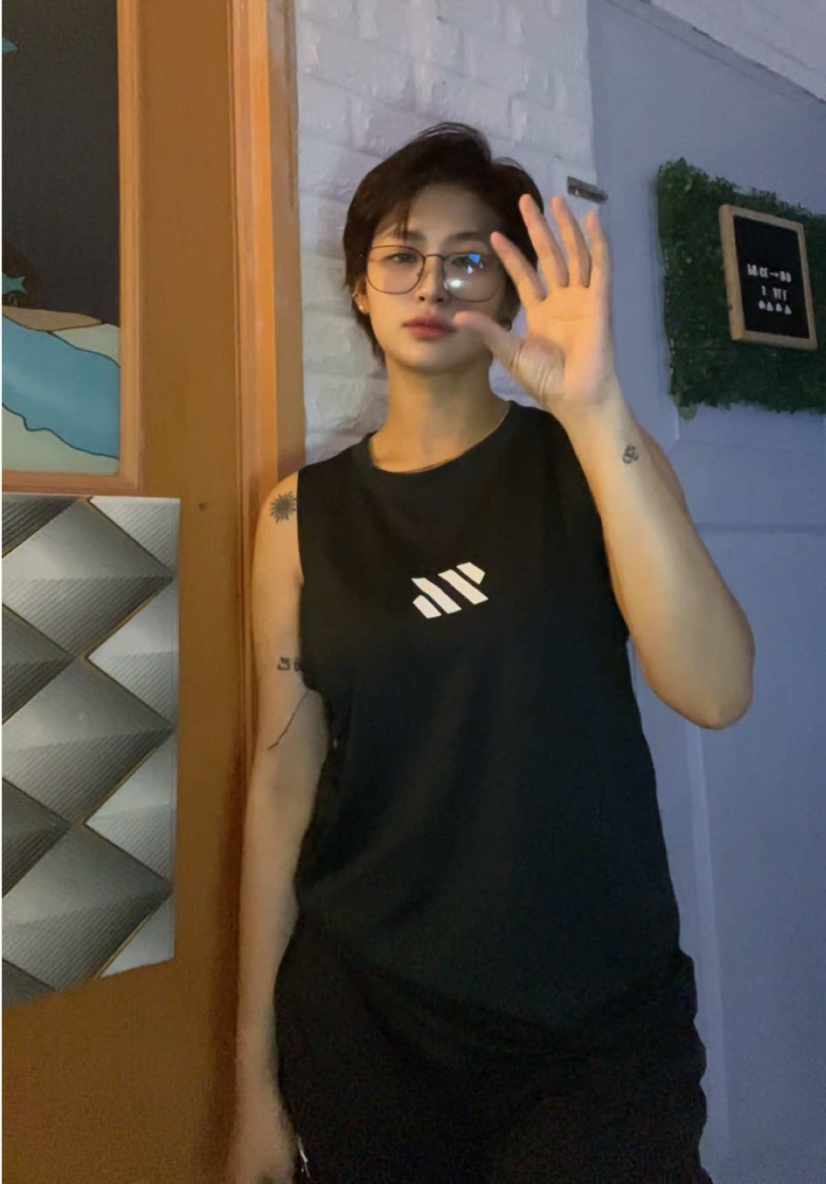 5 o 5 o  #fyppppppppppppppppppppppp  #fypシ゚viral🖤tiktok  #philippines🇵🇭tiktok #fypdong #fypシ #fypdongggggggg #shorthair #mullet #boyishoutfit #titaoutfits #titooutfit  #philippine #pilipinas #bading #blackhairsupremacy #trending #wolfcut #tiktokthailand #tiktokjapan #tiktokusa #tiktoksouthkorea #tiktokworldwide #vietnam #trend #trending 