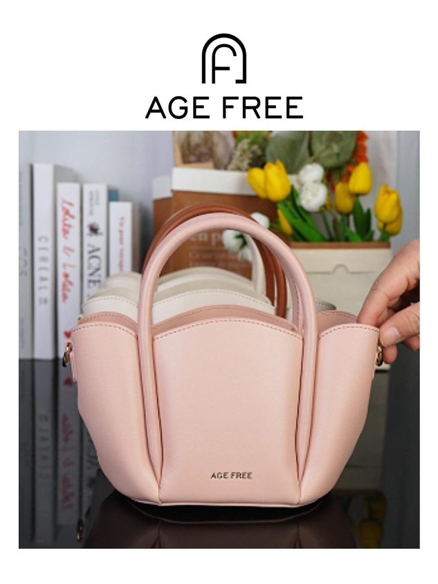 Elegant petal-shaped pleated bag, with delicate folds that add grace#ootdbag #handbag #agefree #fpy #Pinkbag#bagforwomen 