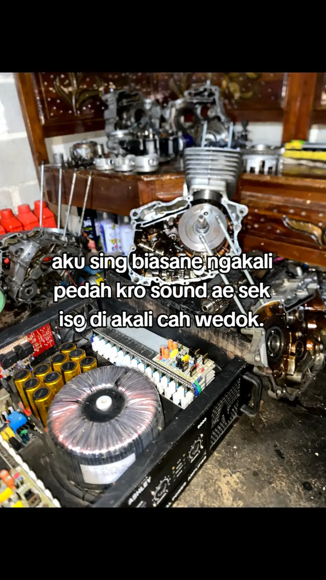 #masukberandafyp #foryoupagе #herex #herexjatim #cbglmptiger #hondagank #soundsystem #horeg #horegjawatimur #poweramplifier #powerrakitan #powerombro #electricalengineering #xyzbca #fypage #fyp 