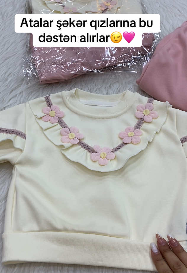 Ölçü: 1-7 yaş 📞 Sifariş üçün birbaşa mesaj (DM) və ya WhatsApp nömrəmizlə əlaqə saxlaya bilərsiniz. 📍 Elmlər 📍 Xırdalan 📦 Çatdırılma xidmətimiz mövcuddur.  📦Çatdırılma və sifariş üçün : 055 626 93 33 