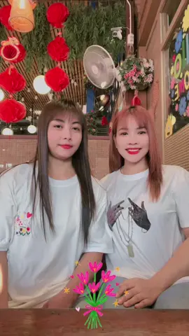 အဒီနေ့တွေ့ကျမှတ်တရပါ🫶🏽👩‍❤️‍💋‍👩