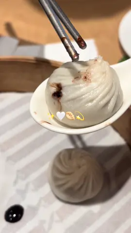 dtf chocolate xiao long bao on🔝i loooove 🤤 #dtf #dintaifung #xiaolongbao #food 