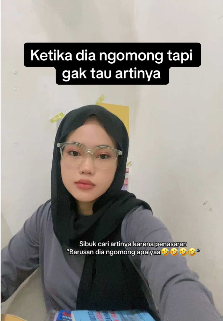 Padahal tinggal buka google translate🥲 #fyp #aplikasidating #belajarbahasa #foreigner #bahasainggris #dattingapp 