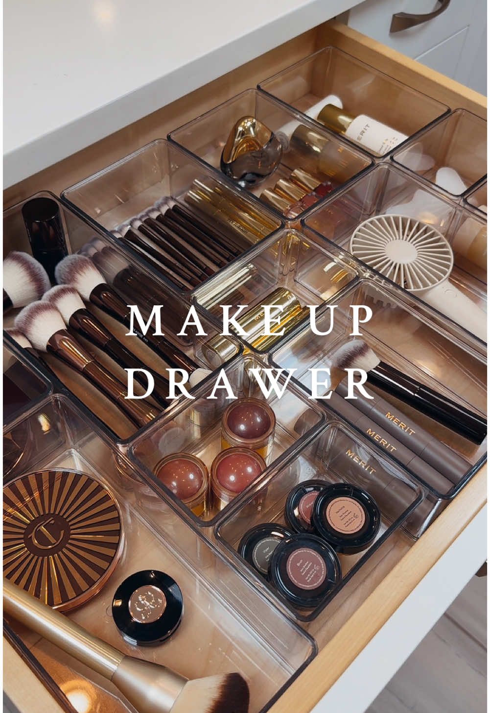 Let’s organize my makeup drawer!  💄💋🧴 #asmr #organize #makeup #bathroom @merit #makeuporganization
