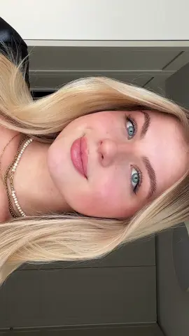 🦋