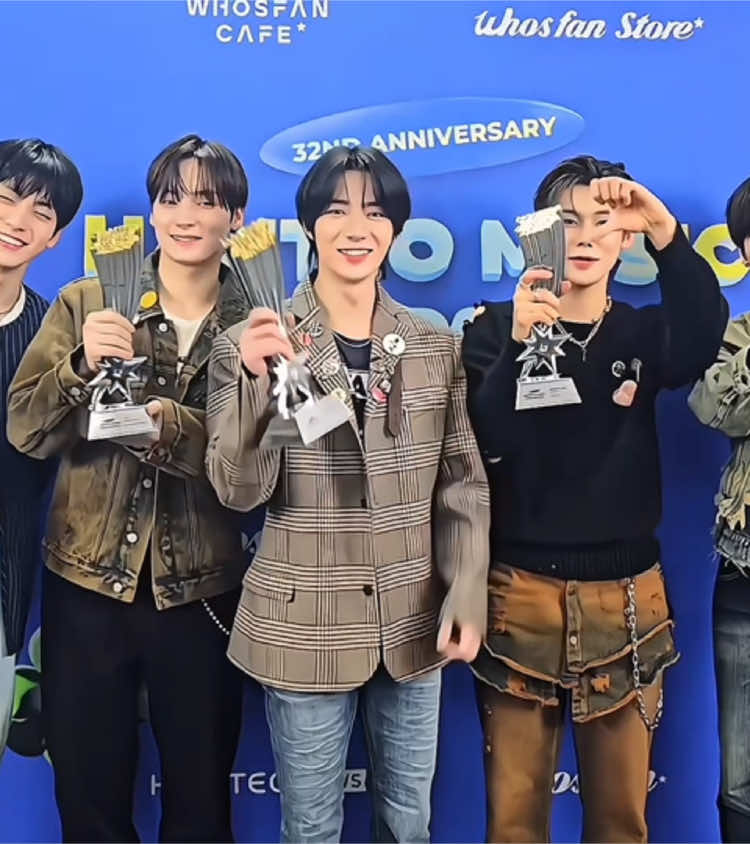 Congratulations TXT for winning 'Best Performance (Daesang)' at the 2024 Hanteo Music Awards 🏆 #txt #tomorrow_x_together #foryou 