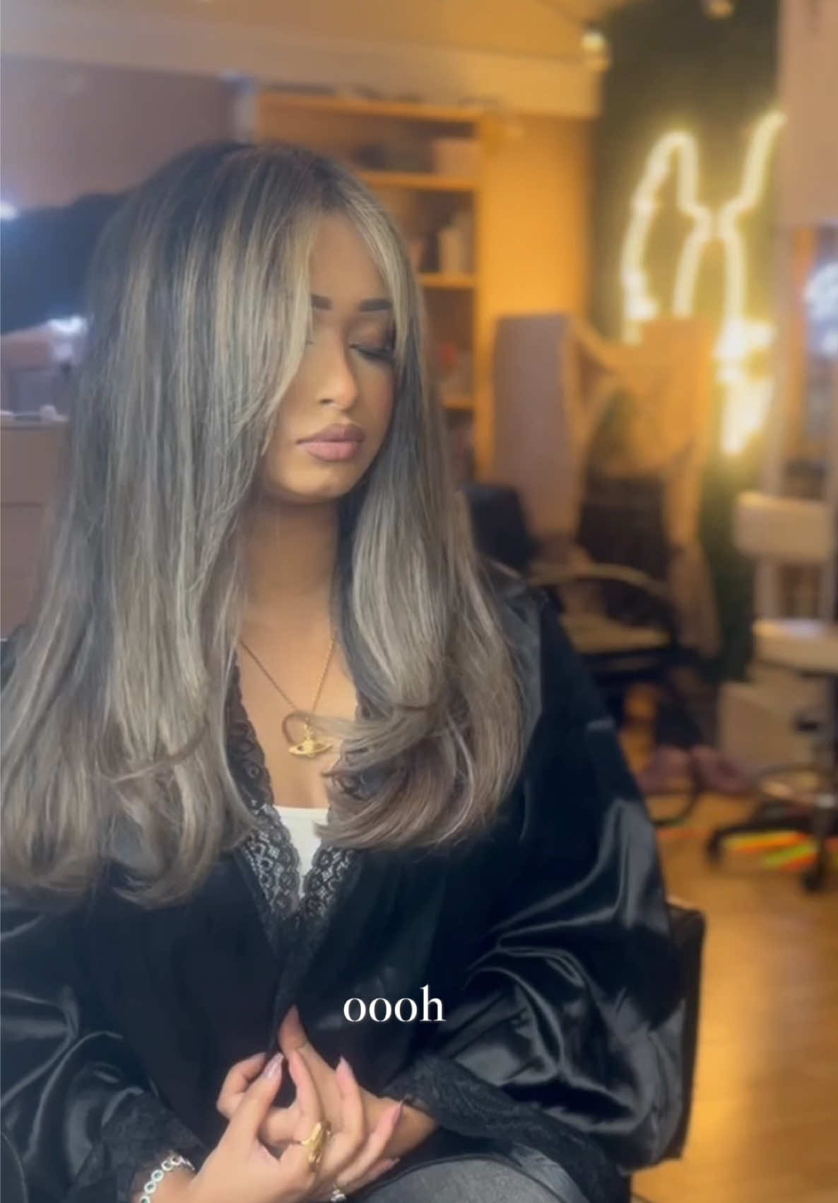 10/10 ✨ @schwarzkopfprofessional #haircolourist #asianhair #hairtransformation #asianbalayage 