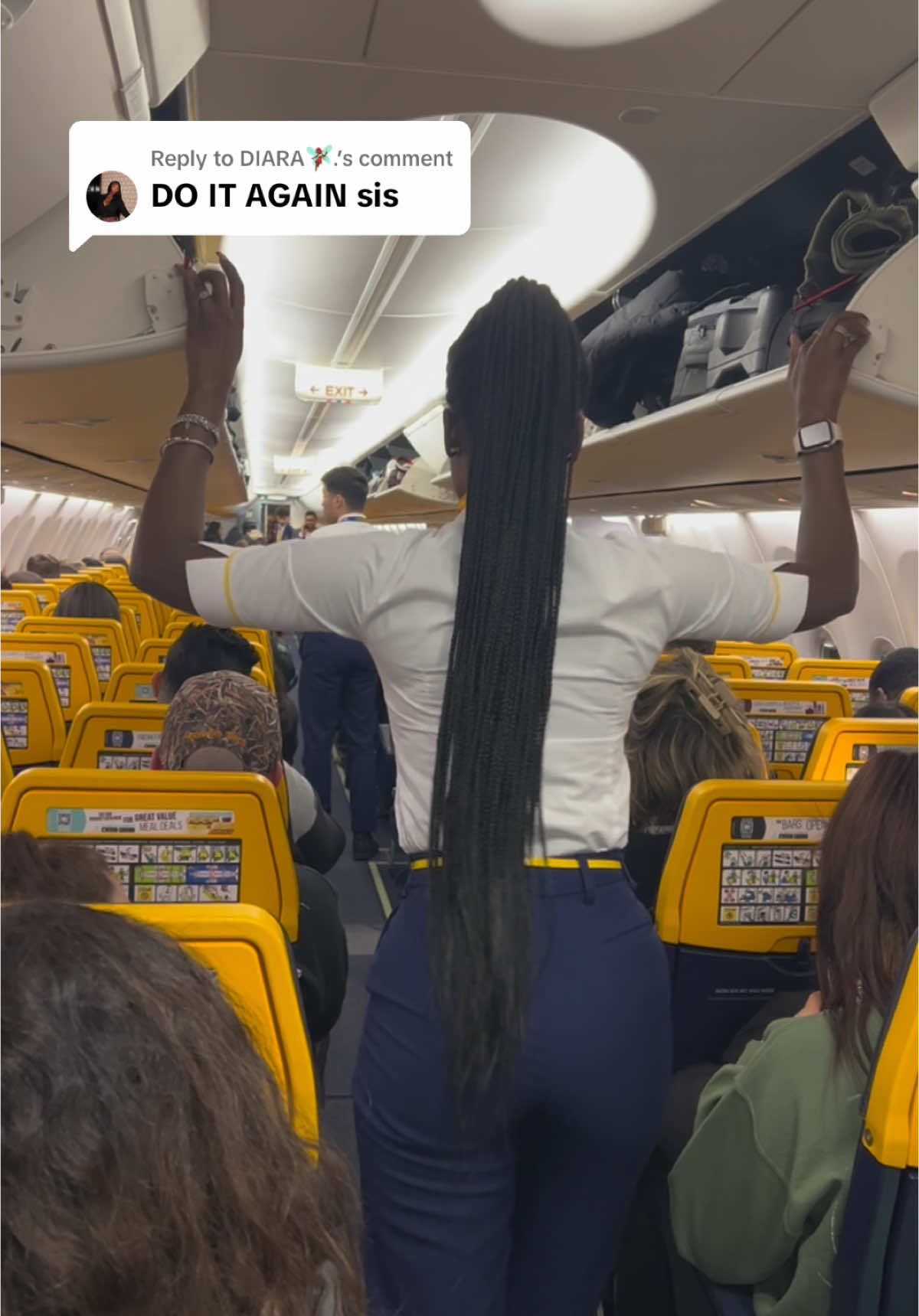 Replying to @DIARA🧚🏾‍♀️.  You asked you shall receive bebeee🥰❤️ I hope this one is better… yall mad in the coments for the last one damnn #aviation #fyp #flightattendantlife #fyyyyyyyyyyyyyyyy #ryanair 