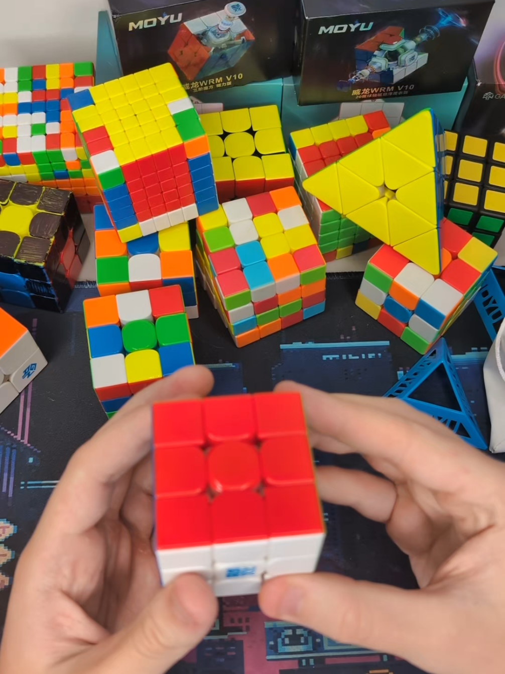 Crazy cube in a cube in a cube 🤯 #jessecubes #speedcube #cubing #fyp #speedcubing #rubikspattern #cubeinacubepattern #fyp #oll 