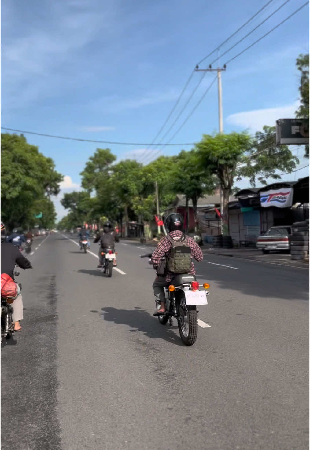 menghadiri acara kondangan 3 XL kediri raya 🥳✨ #hondaxlkediriraya #hondaxl125 #gengtrailtuaindonesia #trailvintage #gengtrailtua #hondaxlindonesia #fyp 