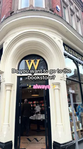 The bookstore is my happy place 🥰📚 #bookstore #BookTok #booktokfyp 