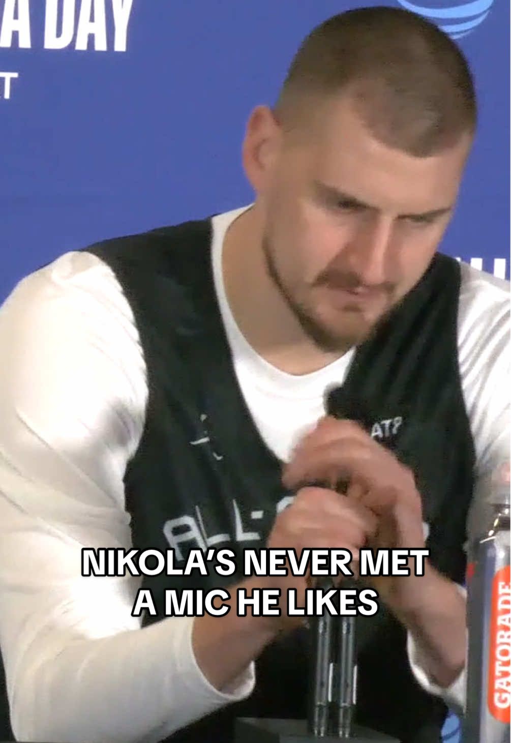 Truly wouldn't be a media session without Nikola touching the mics 😅 #denvernuggets #jokic #basketball #NBA #nbaallstar 