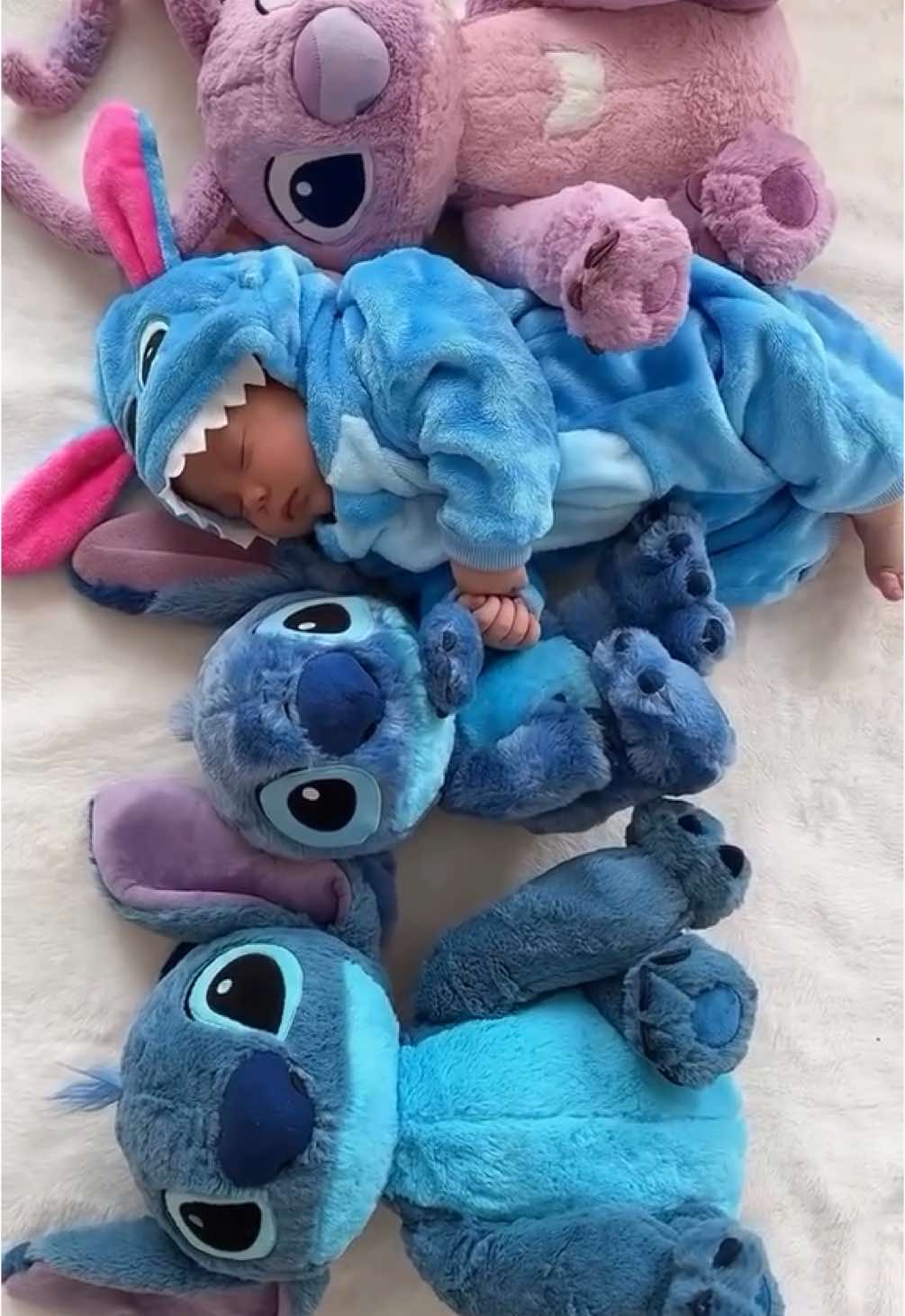 Our baby store is officially OPEN! 🎉👶 Come shop the cutest essentials for your little one. 🍼✨ #NowOpen #BabyEssentials #ShopSmall #MomLife #CutestBabyGear #babystitch #babyclothes 