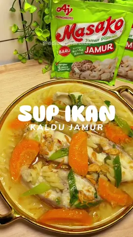 Dear @ABEABEABE @Rahasia Koki Rumahan 👩🏻‍🍳 Sup ikan kaldu jamur, sup ikan yang lezat dengan perpaduan kaldu jamur yang gurih dan aroma rempah yang menggoda. Ditambah dengan potongan sayuran yang segar, hidangan ini cocok disajikan sebagai menu santapan anak dan keluargaku di rumah. Beneran ini lezat jadi kalian wajib reecook. Resep sup ikan kaldu jamur  Bahan : 400g ikan nila Bumbu halus : 5 siung bawang merah 3 siung bawang putih 1/2 batang daun bawang 100g makaroni 1 buah wortel Masako kaldu jamur Bawang goreng 1/2 daun bawang 1 batang daun selendri 📝CARA MEMBUAT SIMAK DI VIDEO NYA YA #MampirKeDapurMamiAbe #CitaRasaUmami #DapurUmami #supikan #supikankaldujamur #masakanindonesia #menuharian #menurumahan #menusederhana #menuseharihari #idemenu #idemenuharian #idemenumasakan #idemenuseharihari #masakanrumah #menuharian  #resepsimpel #resepsederhana #resepmudah #resepmasakan #fypage #viraltiktok #videoviral 