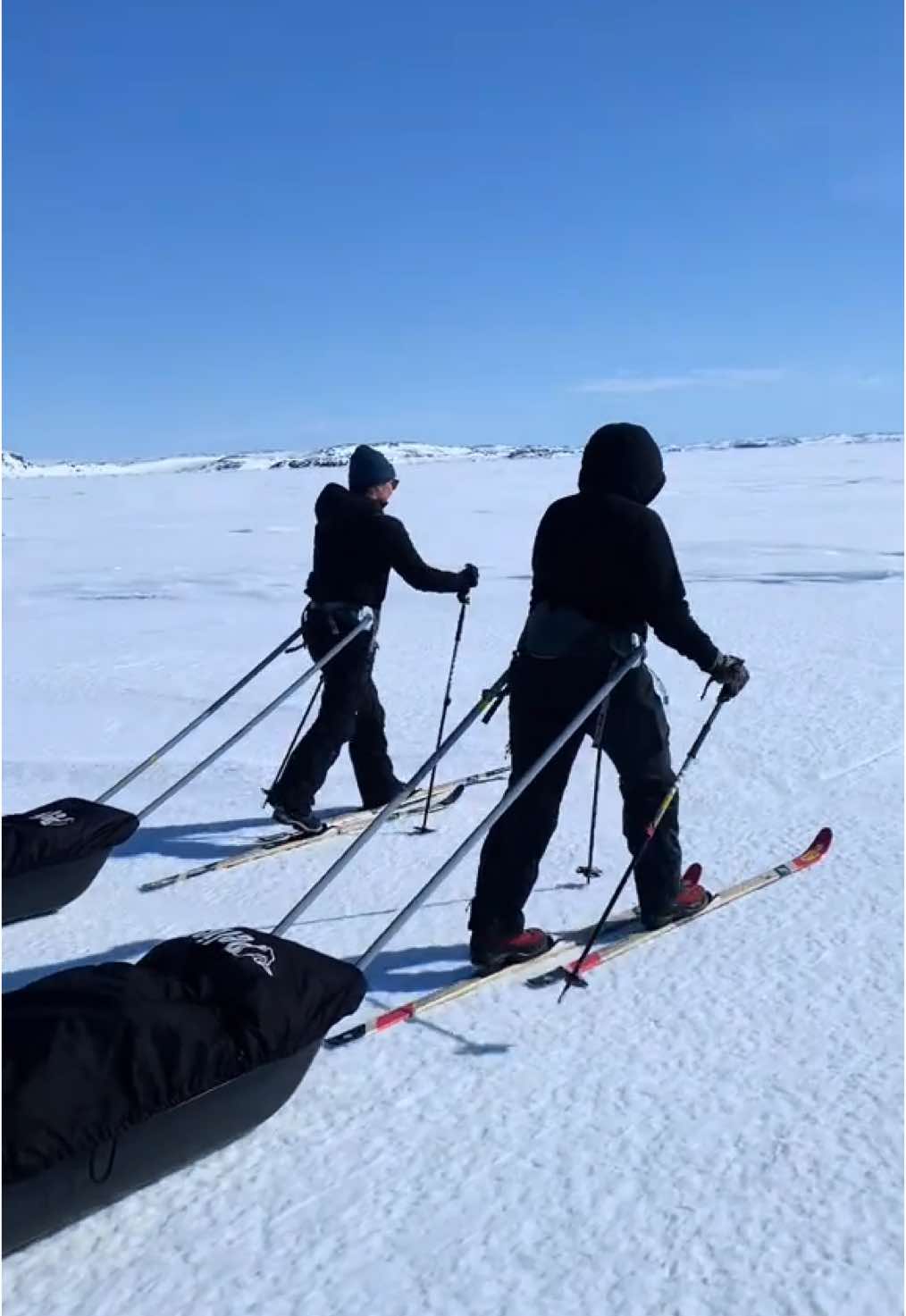 skiing>>> #crosscountryskiing #nunavik #expedition #adventure 