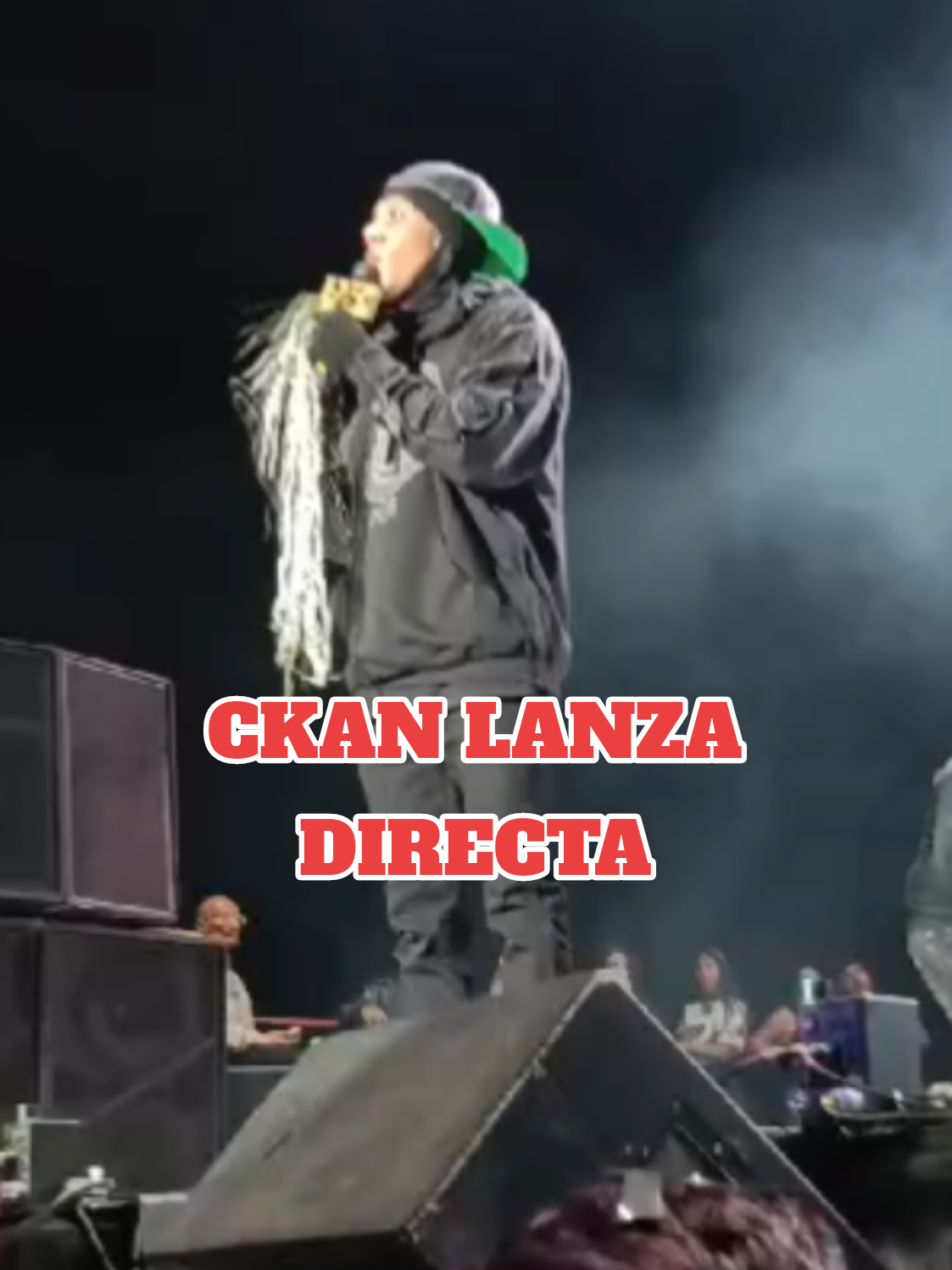 directa la flecha para #santafeklan lanzó hoy @CKan en el #urbanofest  🔥¿qué opinan ustedes? @OCESA @ckan 98 @Fan C-Kan98🐾 @💯%💯%Rap🇲🇽💯%💯%... @Santafeklanoficial @SantaFeKlan #2025 #cdmx #rap #trap #musicaurbana #spotify 