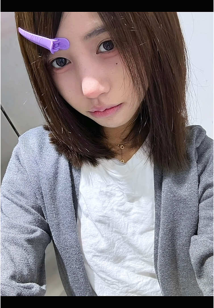 “有些人你永远叫不醒，因为他们不是睡着了，而是装傻装得很享受。” #小南 #南方 #小南好可爱 