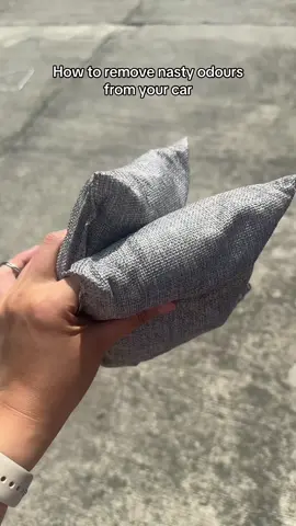 🥹 just discovered a new way to remove bad odour sa new car kahit new carwash lang. Very tipid at efficient 👌🏻Bamboo charcoal lang pala sapat na. #car #carcare ##carsoftiktok #charcoal #activatedbamboocharcoal #clean #fresh 
