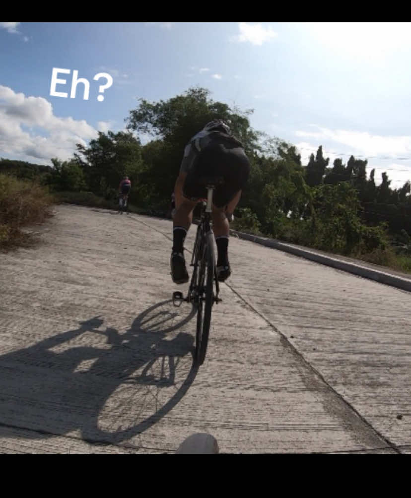 Muntik na mag picnic 🤣 #fyp #roadbike #fypage #remate #fixie #siklistangtiktoker #fixedgear #elvesphilippines #fixedgearphilippines #siklistangtiktokerist #fyppppppppppppppppppppppp 