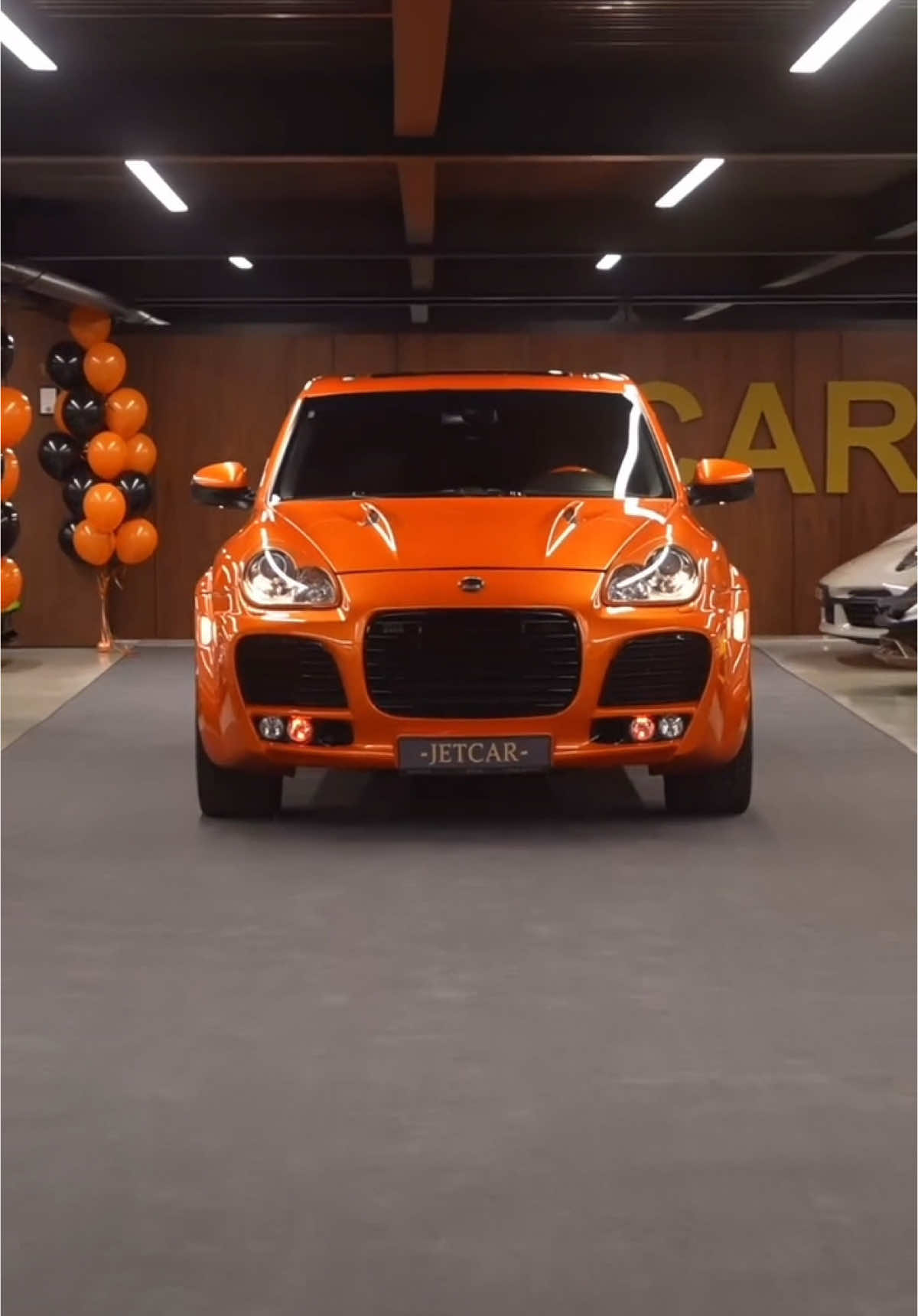 That orange burns your eyes 🥵 #caredit #cartok #porsche #techart #orange #v8 #carporn #fyp #fy #carsofinstagram #carsontiktok 