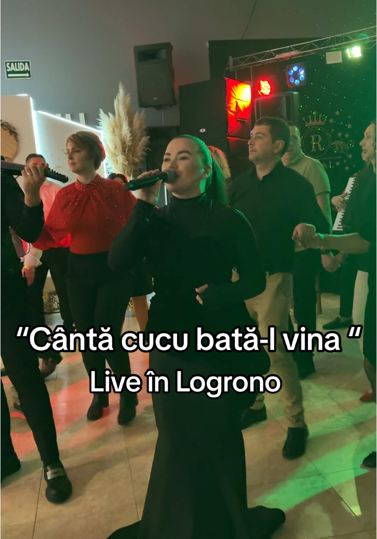 Mi-am propus ca la toate evenimentele , atât în țară cat și în afară să integrez melodii din toate zonele folclorice ! Vin oameni de peste tot și s-ar bucura să audă melodii specifice din zona lor . Aseară am trecut prin Moldova , Banat, Sibiu , Ardeal și bineînțeles manele ! Mulțumesc Logrono ♥️❌