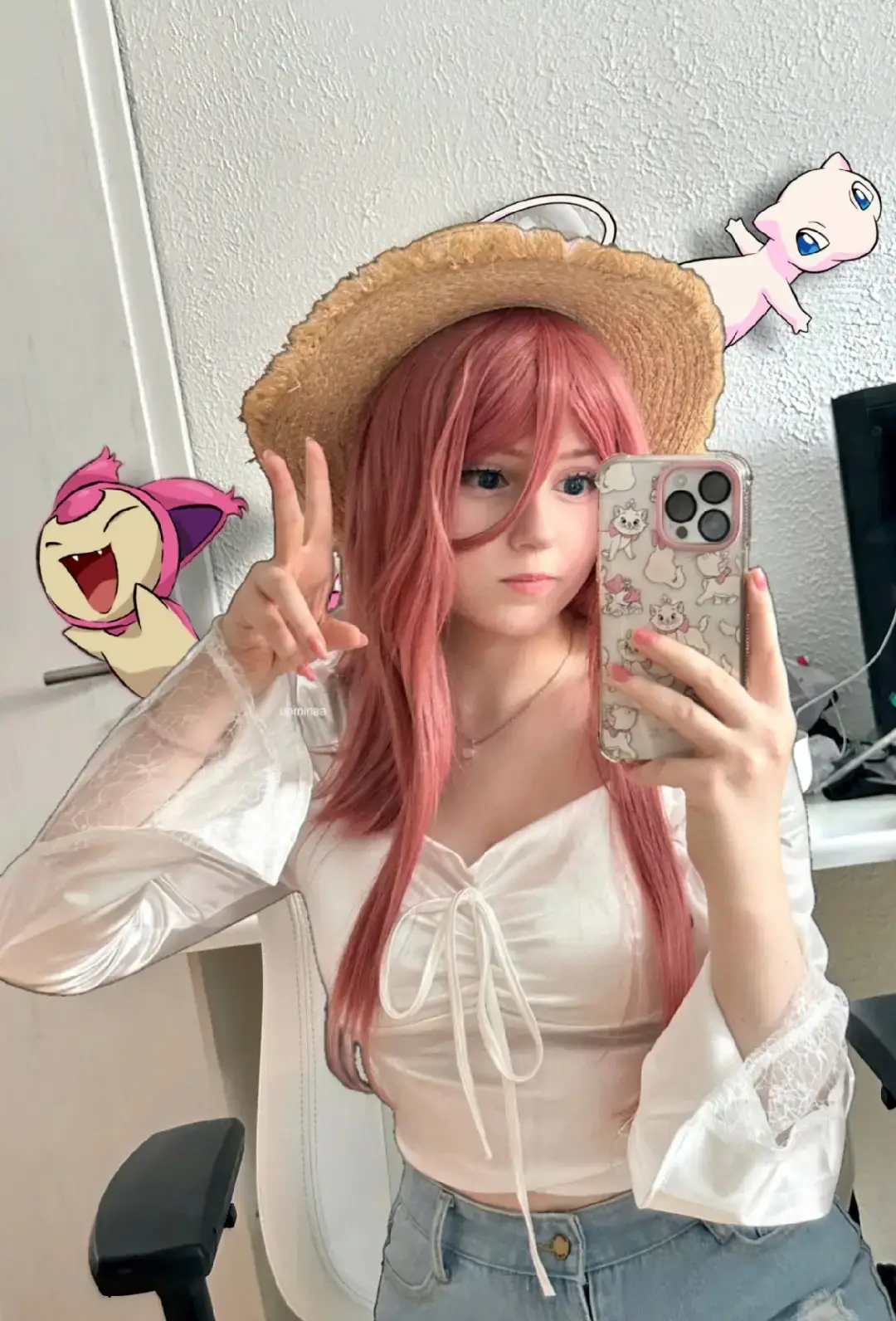 se hizo el intento,lo hize a base a mi opinión personal y el swirlix fue adorno nomás , no soy bueno en ésto de edición de foto pero me gustó hacerlo #cosplayer #fyp #upmina @twitch.tv/upminaa 