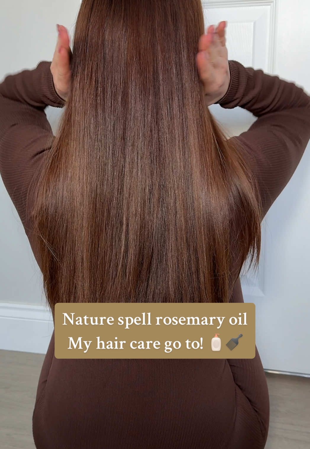 How I keep my hair looking thick, healthy and full of shine. Rosemary oil and caster oils from nature spell 🧴#casteroil #rosemaryoil #haircare #hairproducts #naturespell #naturespelluk #naturespellhair #frizzfreehair #hair #beautyproducts #fyp #tiktokshop  