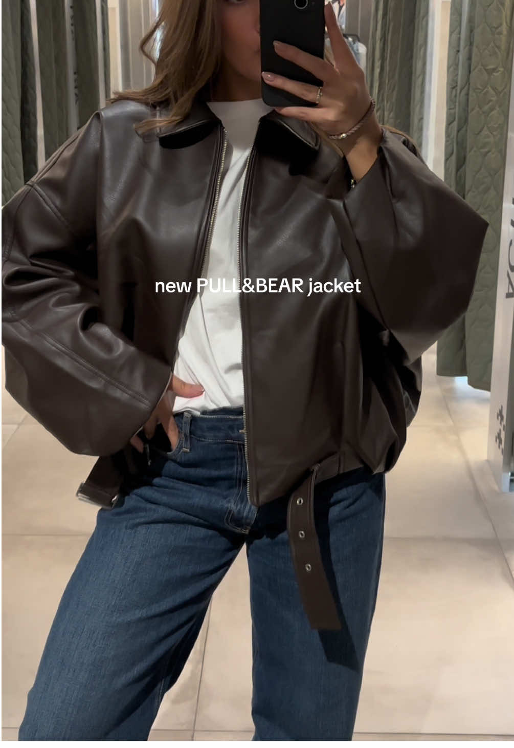 obsessed with this perfect brown jacket 🤎🤎🤎#pullandbear #brownjacket #outfitideas #bomberjacket  #fyp #OOTD #foryoupage 