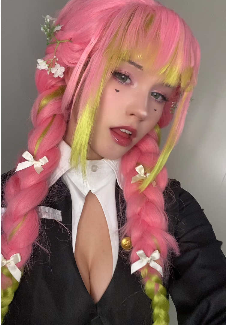 🍡#mitsuri | the hair is so floopy #demonslayer #cosplaygirl #cosplay #mitsurikanroji #mitsuricosplay #lipsync