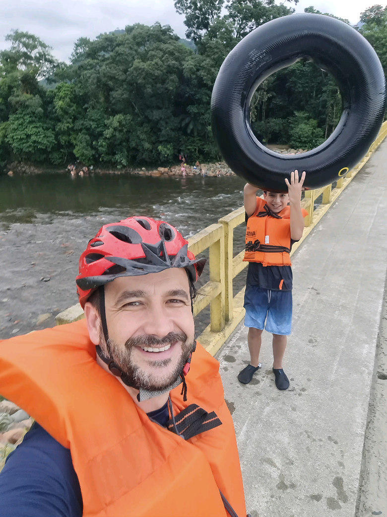 Rafting Raiz com câmara de ar de caminhão. #rafting #rio #raiz #aventura 