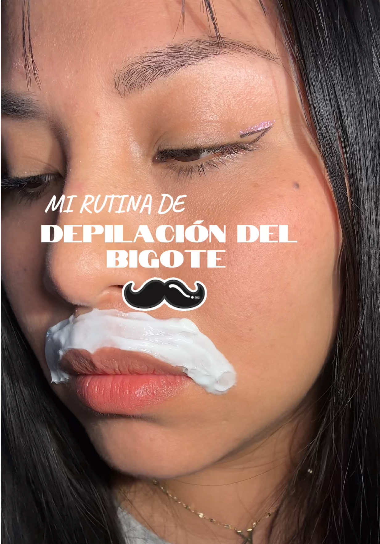 Crema depiladora facial. Cómo depilarte la cara fácil y rápido. #depilacionfacial #cremadepiladora #bozo #bigote #depilacion #depilacionsindolor #facialhair #facialhairremoval #depilacionfemenina #facial #depilateconmigo #vellofacial #vellofacialenmujeres #paratii #tiktokshop #beauty #beautytips #tipsdebelleza #tiktokshopfinds #todaydeals 