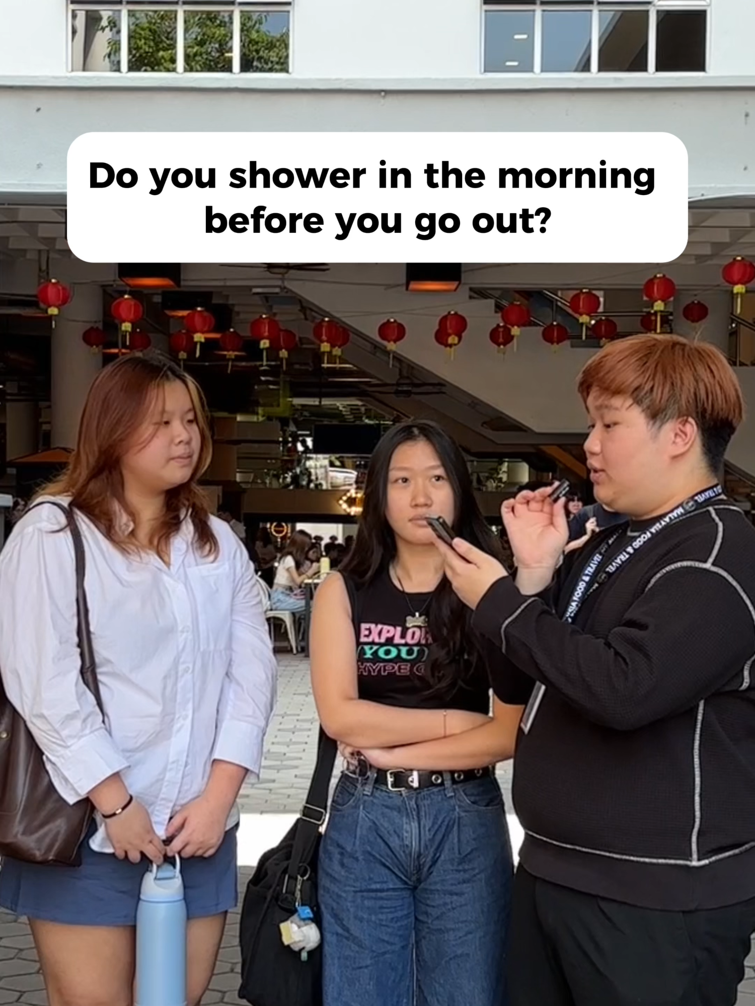 If you really got shower in the morning, then why we still need to hold our breath around you? 🤢😮‍💨 Don’t play play and lie ah 😡, our noses won’t deceive us. 👃😵 Do you shower in the morning before you go out? Comment down below! 👇 #malaysiafoodandtravel #mft #showering #streetinterview2025 #foryoupage #fyp