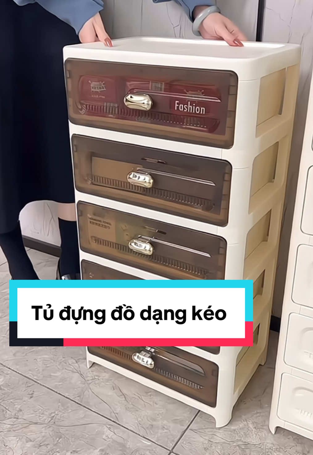 Tủ đựng đồ ngăn kéo bằng nhựa làm từ chất liệu cao cấp, có nhiều ngăn không gian rộng rãi tủ ngăn trong suốt tìm kiếm đồ nhanh hơn.#thinhhanh #CapCut #giadungtienich #xuhuong #muataitiktokshop🛍 #giadungtienich400 #tudungdo 