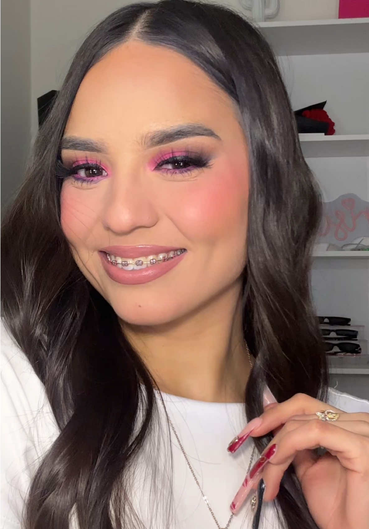 thank you 😚💘  #makeuptok #makeuptransformation #beautycontent #beautytransition #latinamakeup #makeuptrend 