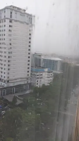 hari ini jakarta di guyur hujan lg