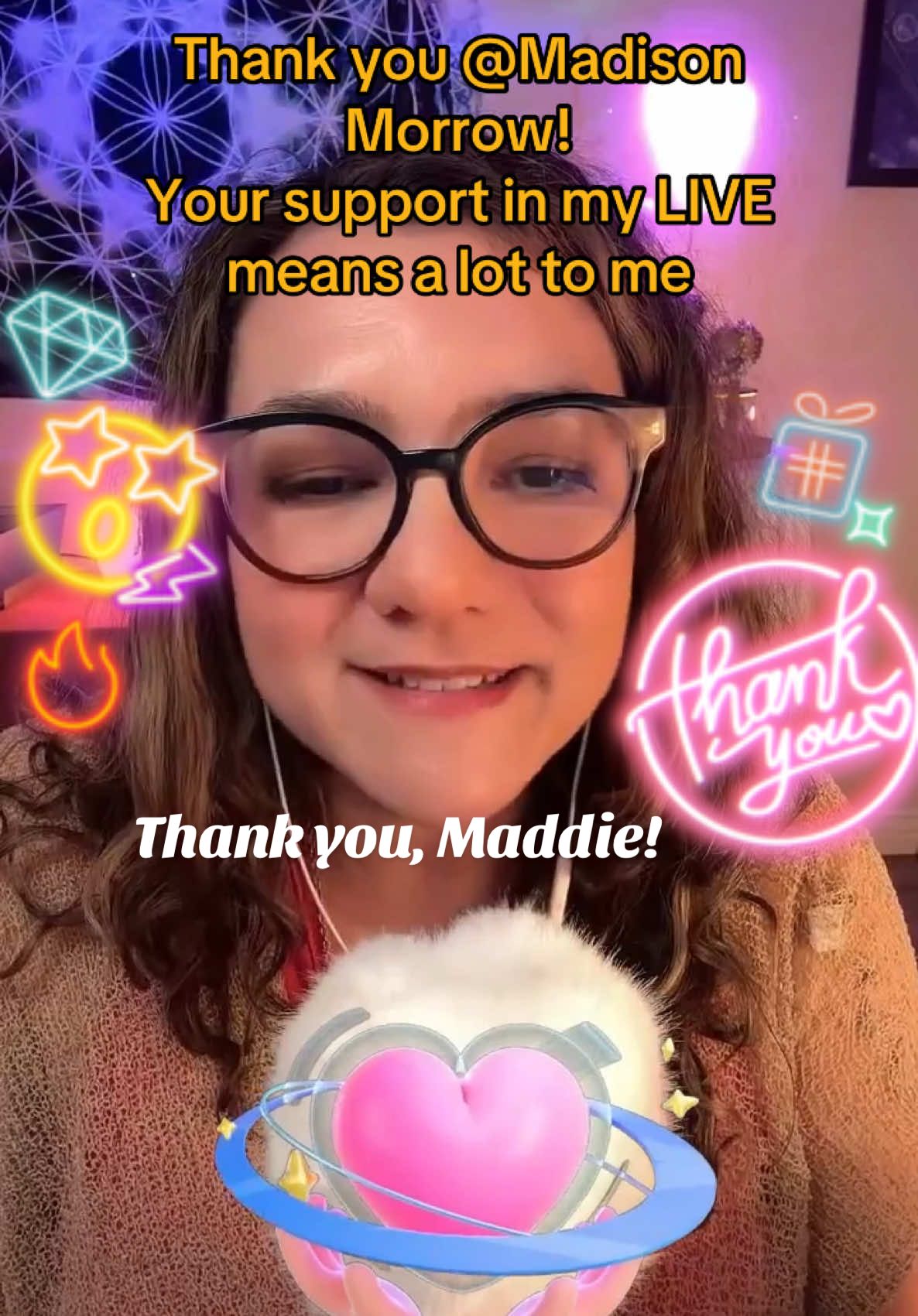 Madison Morrow, thank you for the incredible support in my LIVE! I will keep creating better LIVE content!@Madison Morrow #livegift #handhearts 