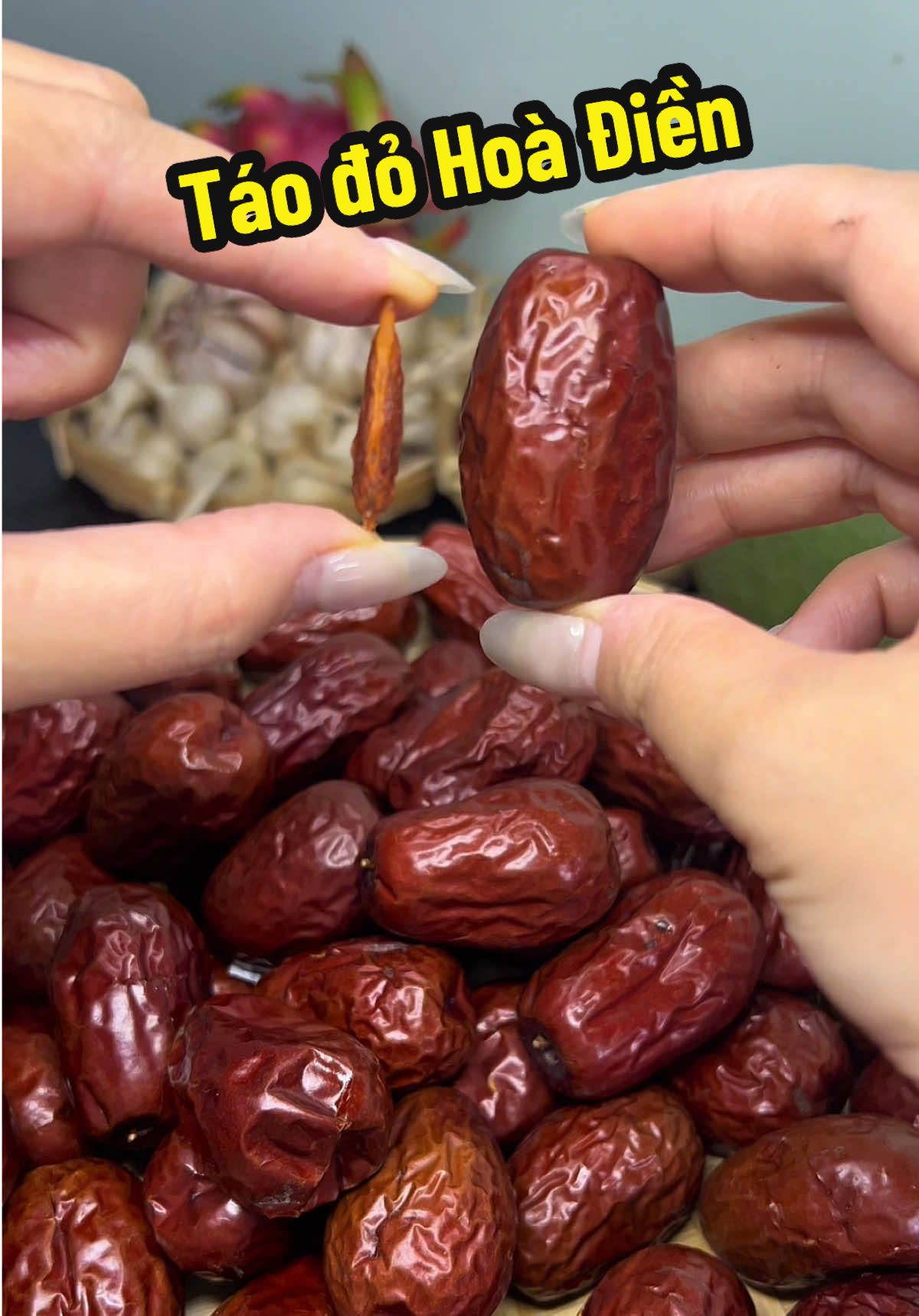 Táo đỏ Hoà Điền - Tân Cương size khổng lồ, mềm ngọt dẻo #taodo #taodohoadien #taodotancuong #taodohaohao #food #ancungtiktok #viral #xh #trending #kimthikhong 