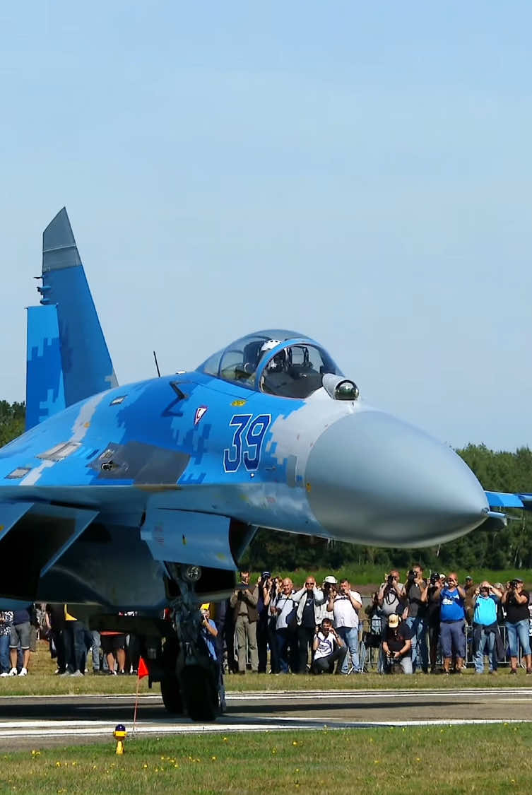 Wow…SU-27 🇺🇦  2025 #aviation #trending 