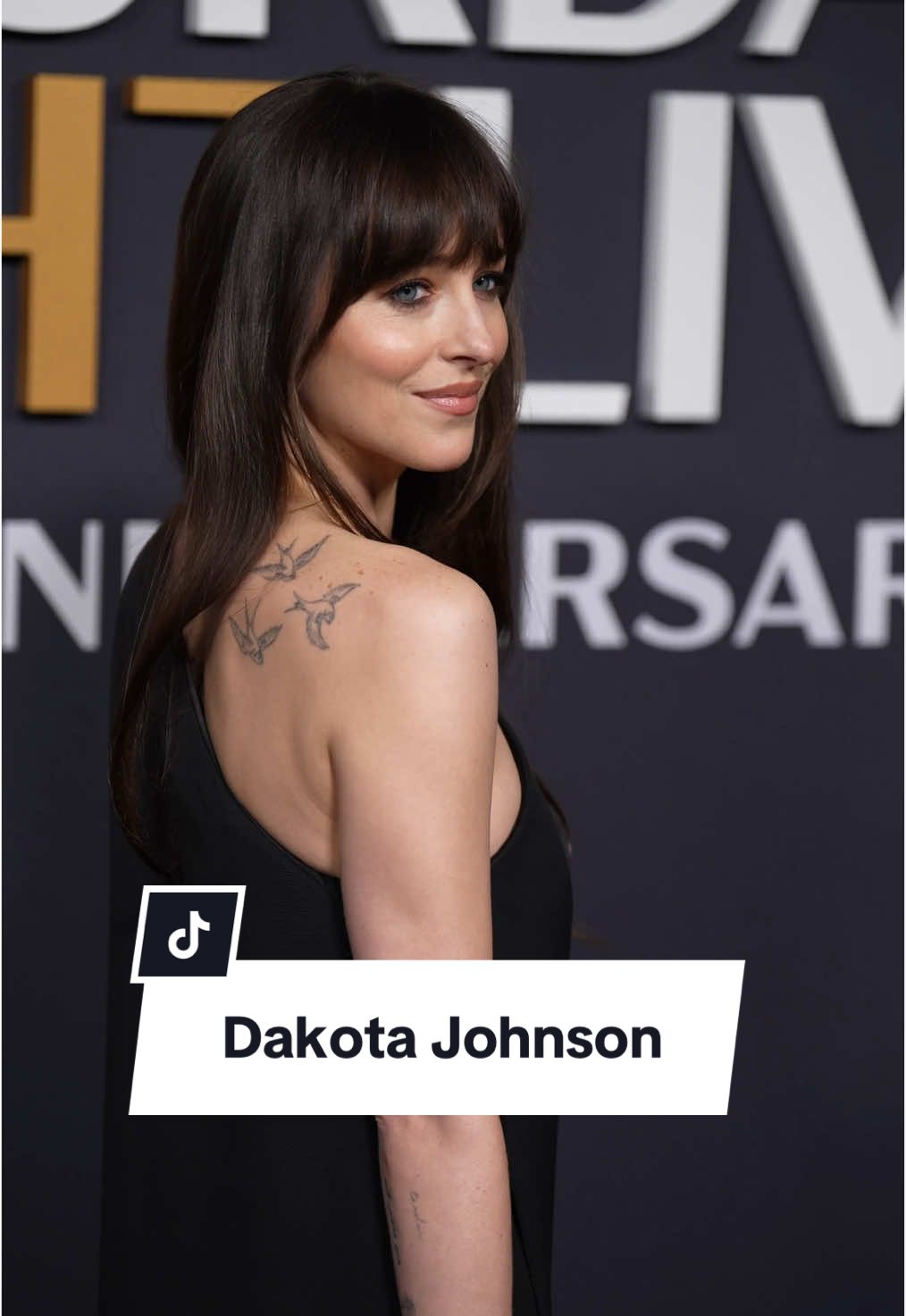 #dakotajohnson at the #SaturdayNightLive 50th anniversary special in #NewYorkCity. #dakotajohnsonedit #dakotajohnsonfan #dakotajohnsonaesthetic #50shadesofgrey #snl50thanniversary 
