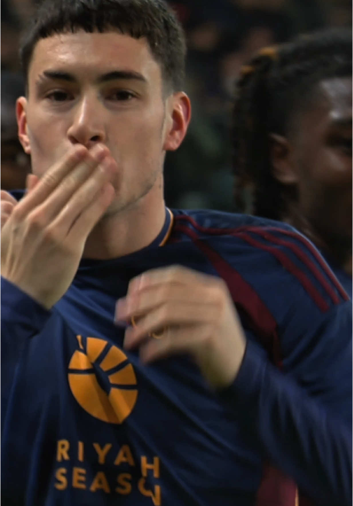 Sinistro magico ✨✨🌟🌟 #tiktokfootball #tiktokcalcio #soule #argentina #roma #freekick #footballedit #seriea @AS Roma 