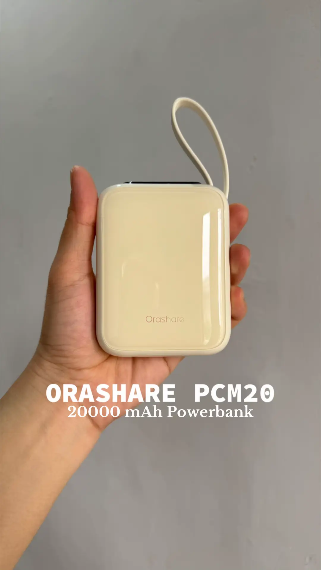 Get yours here ➡️ @giseellee 🧚🏻 #powerbank #orashare #iphoneuser 