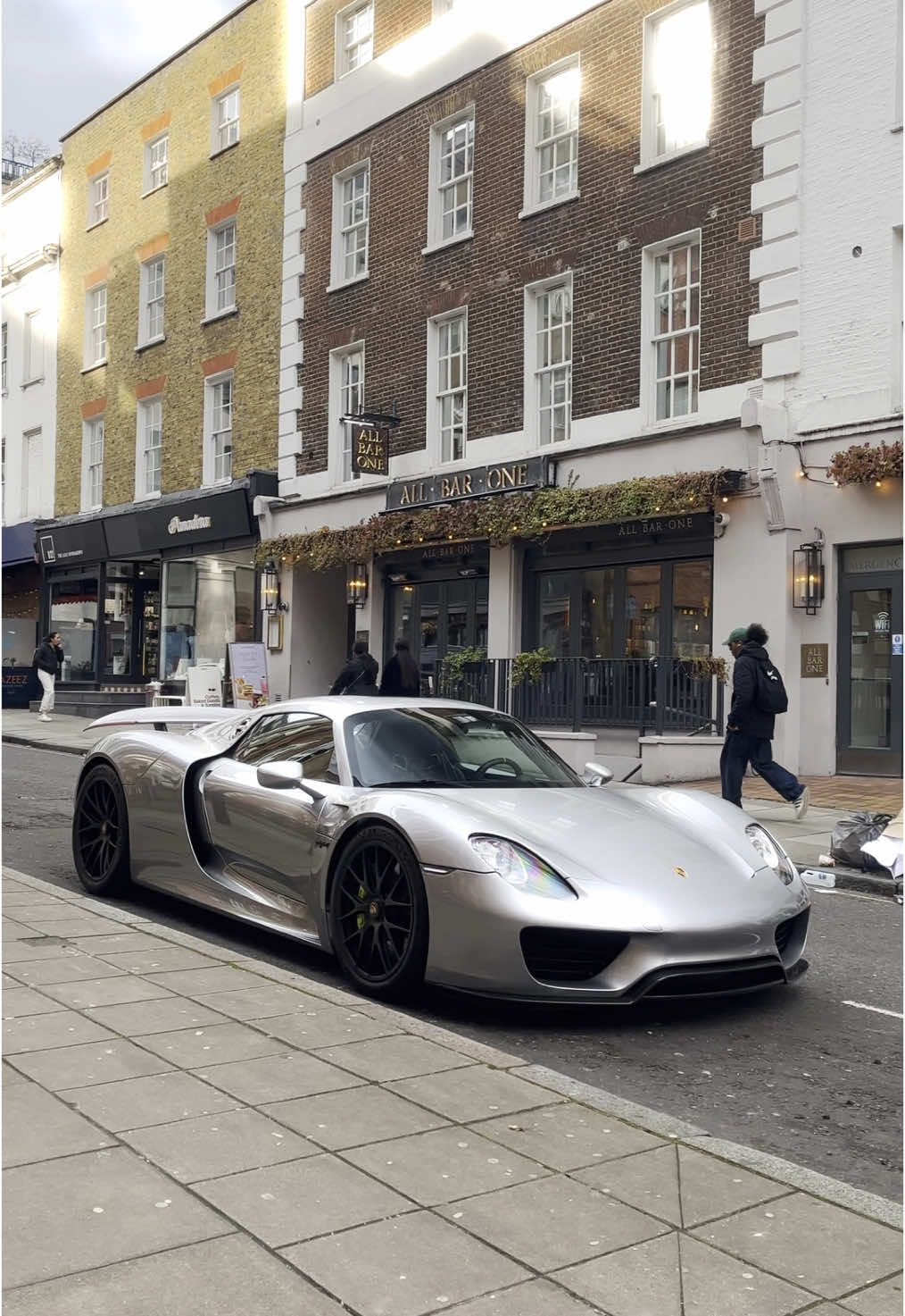 2 918’s in one day😫 #cars #porsche #918 #carenthusiast #carsoflondon #hypercars 